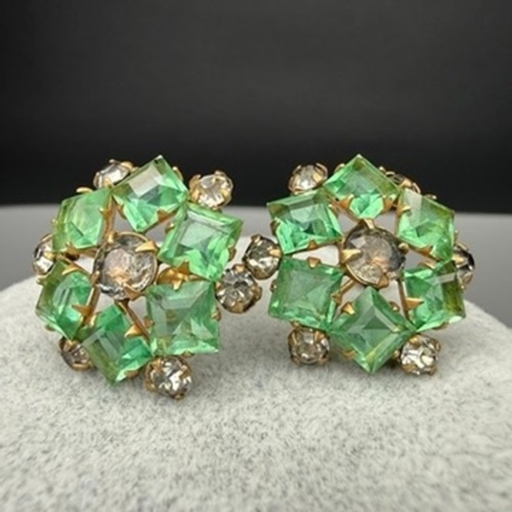 Vintage 12K Gold Filled Green Glass Floral Cluster Screw Back Earrings Feminine